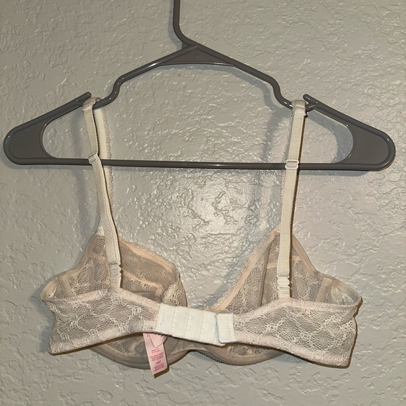 Victoria’s Secret Unlined Lace Bra 34C - White / Ivory - Picture 4 of 5